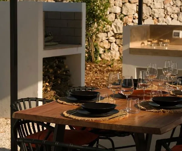 Trulli Petramyrta Villa *