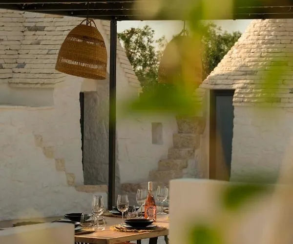 Trulli Petramyrta * 切列梅萨皮卡