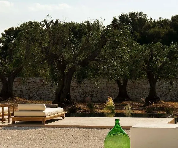 Trulli Petramyrta * 切列梅萨皮卡